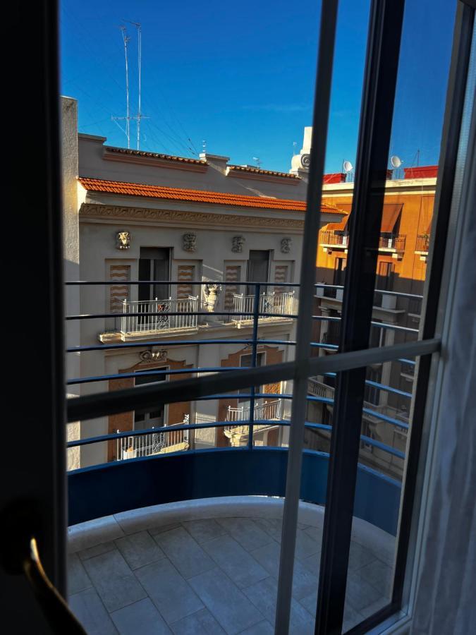 Abbrescia 50 Lägenhet Bari Exteriör bild